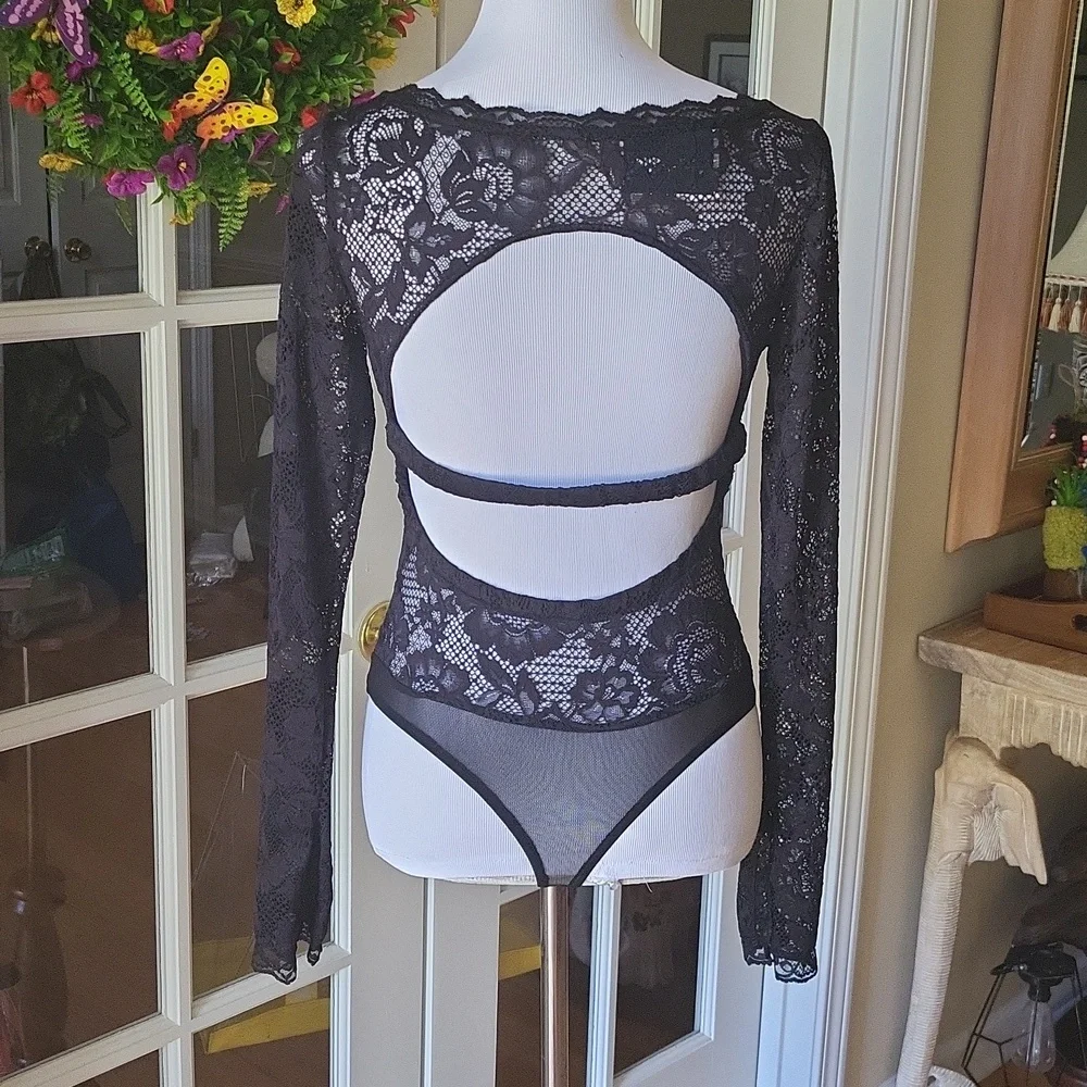 New Free People Elegant Black Lace Bodysuit - Picture 7 of 7